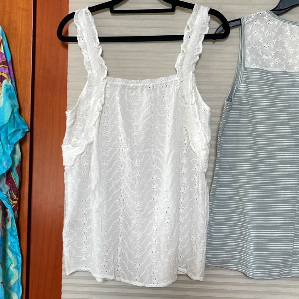 Nwt Bundle Of 2 Tops Size Small - image 5